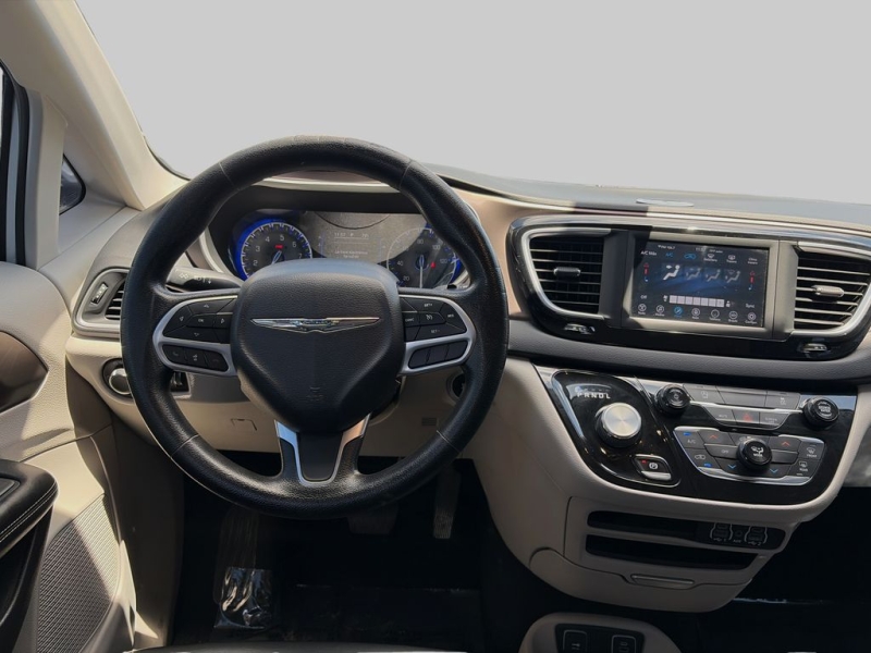 2021 Chrysler Voyager