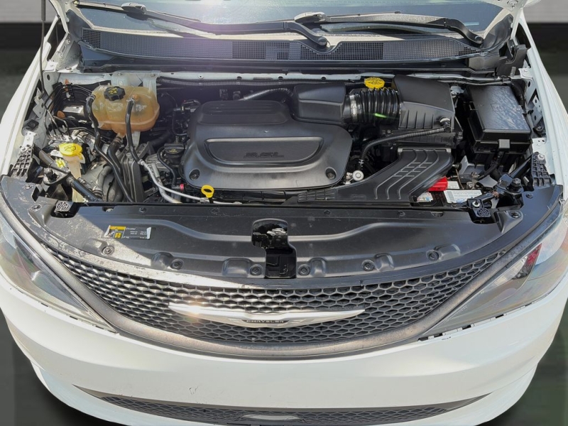 2021 Chrysler Voyager