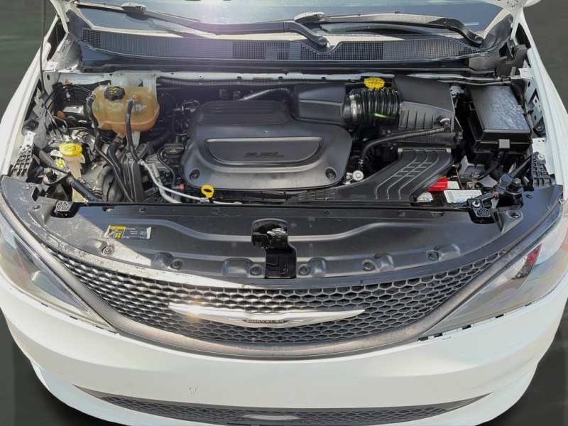 2021 Chrysler Voyager