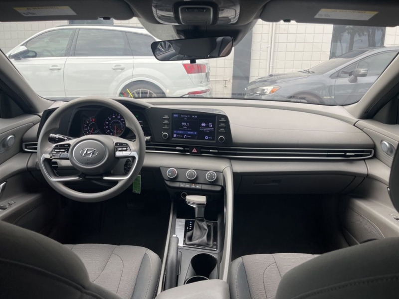 2022 Hyundai Elantra
