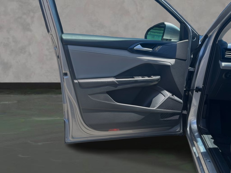 2023 Volkswagen Taos