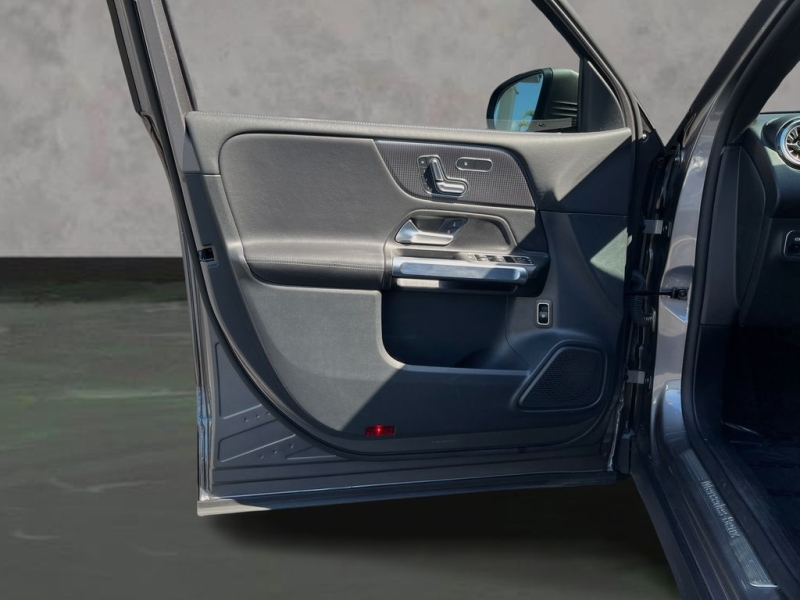 2022 Mercedes-Benz GLB