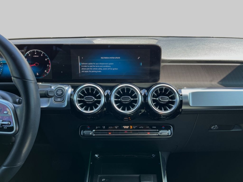 2022 Mercedes-Benz GLB