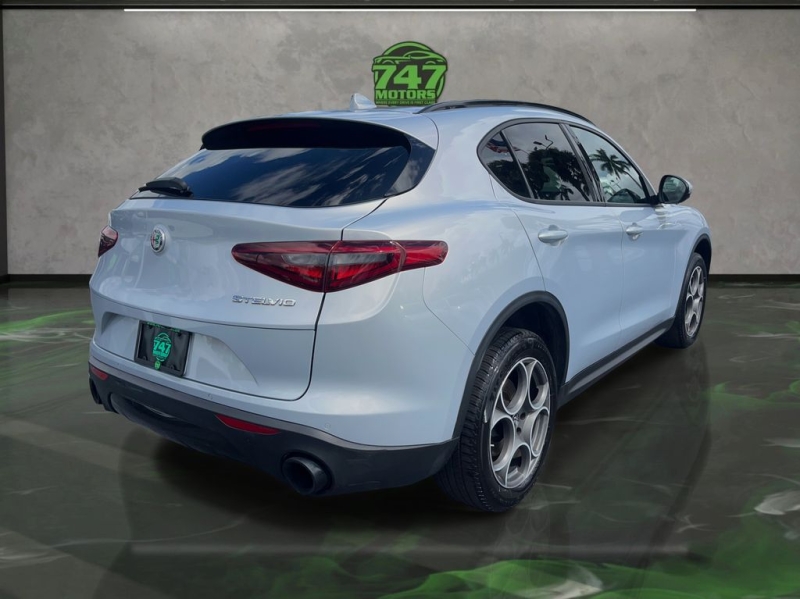 2022 Alfa Romeo Stelvio