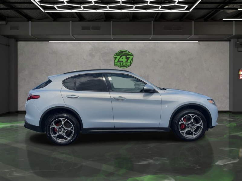 2022 Alfa Romeo Stelvio