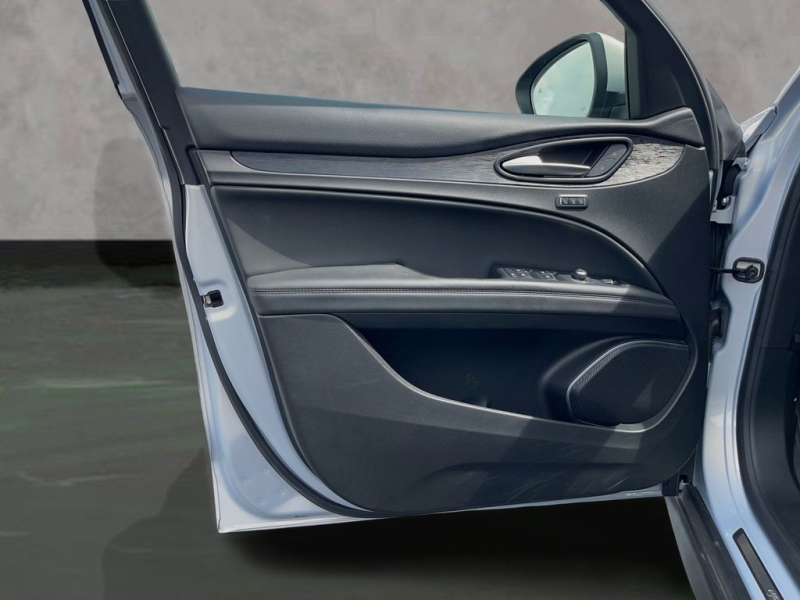 2022 Alfa Romeo Stelvio