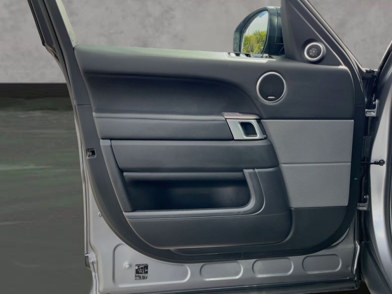 2020 Land Rover Range Rover Sport