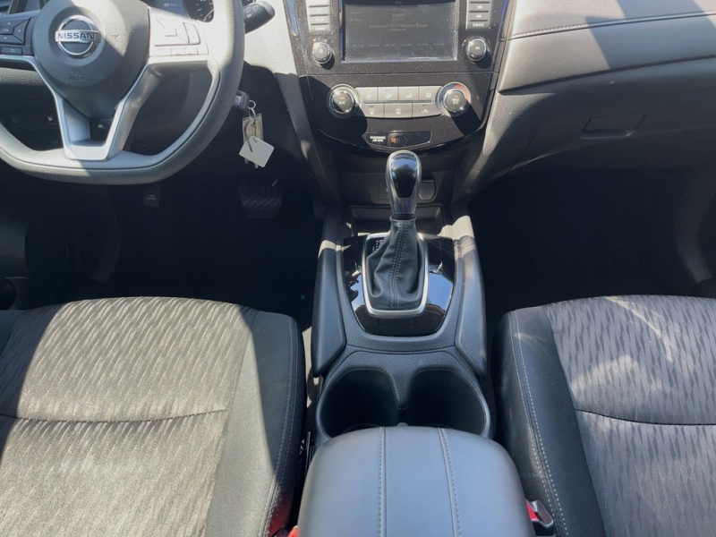 2020 Nissan Rogue
