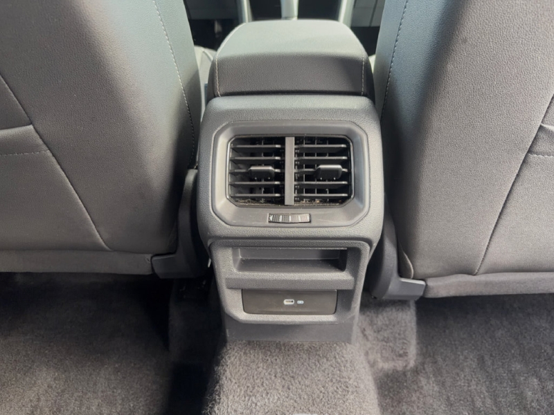 2024 Volkswagen Taos