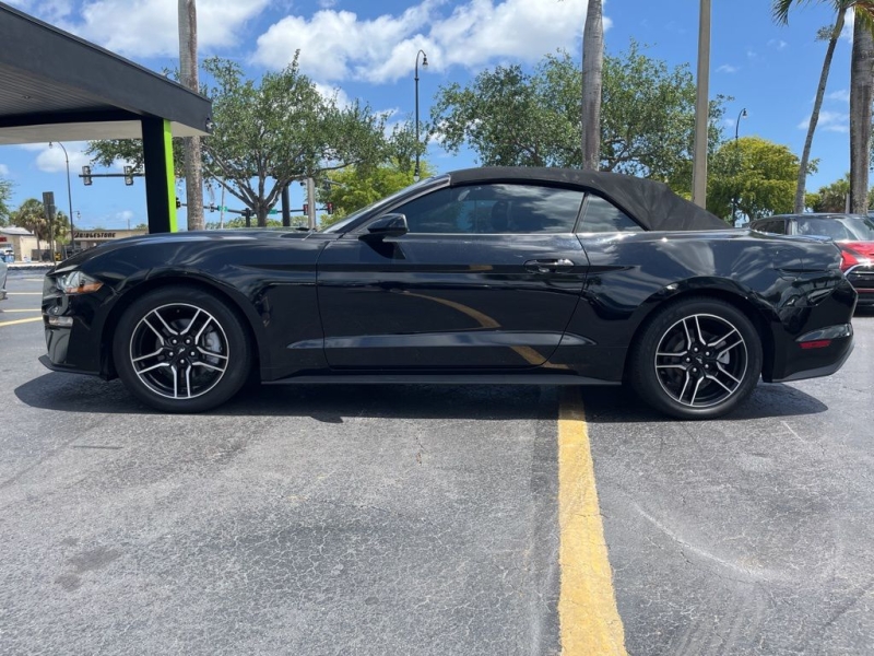 2022 Ford Mustang