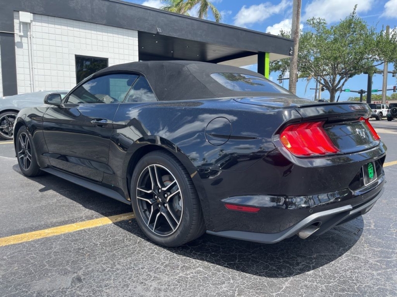 2022 Ford Mustang