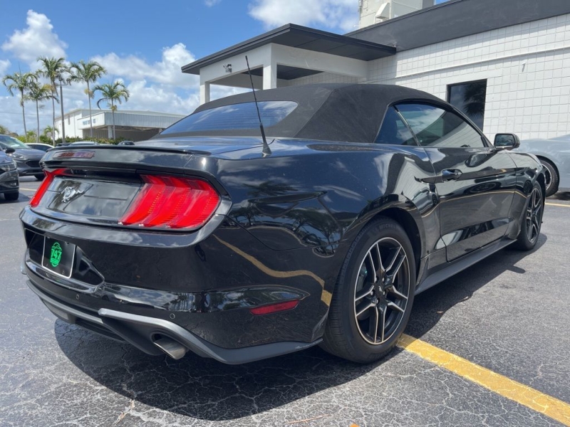 2022 Ford Mustang