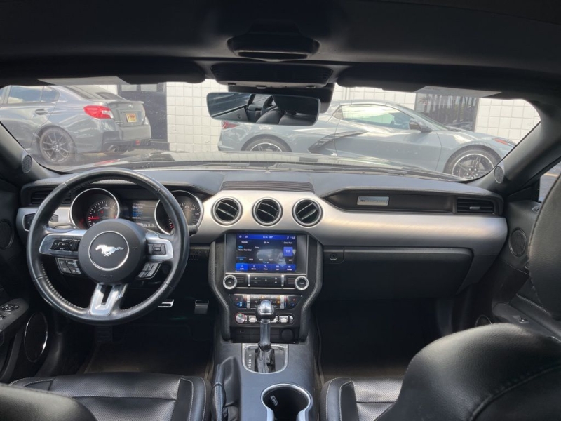 2022 Ford Mustang