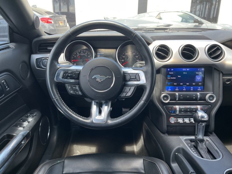 2022 Ford Mustang