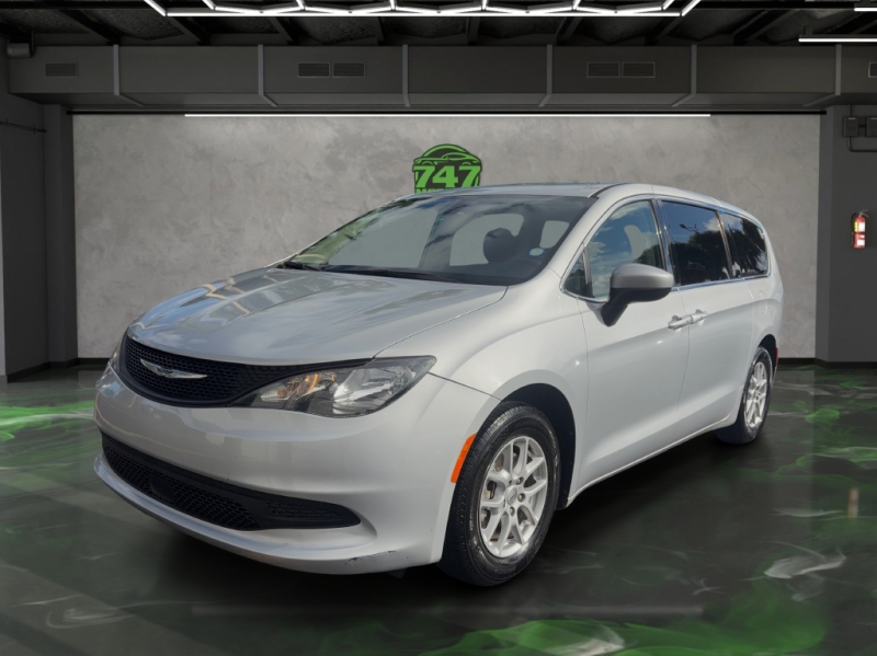 2022 Chrysler Voyager
