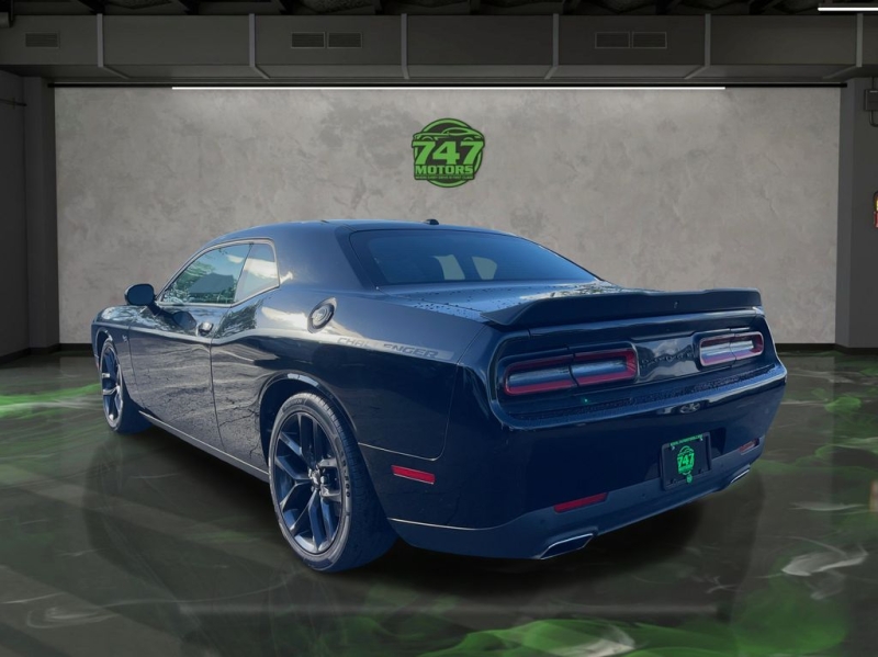 2021 Dodge Challenger